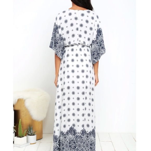 South of France Blue and Ivory Print Maxi Dress - Picture 5 of 12